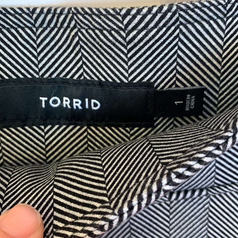 Torrid Pixie Pants - image 4